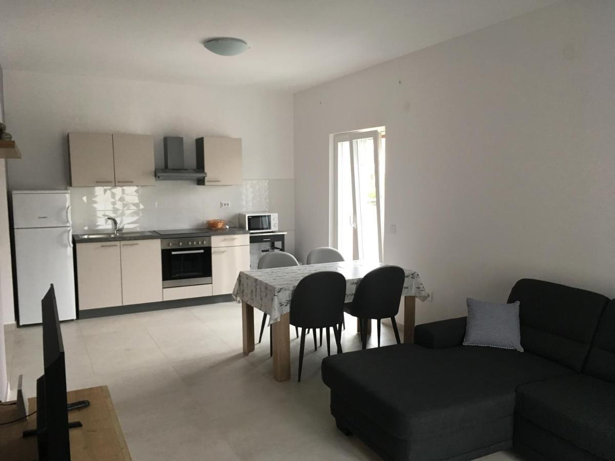 Apartment Urem Biograd Na Moru Eksteriør bilde