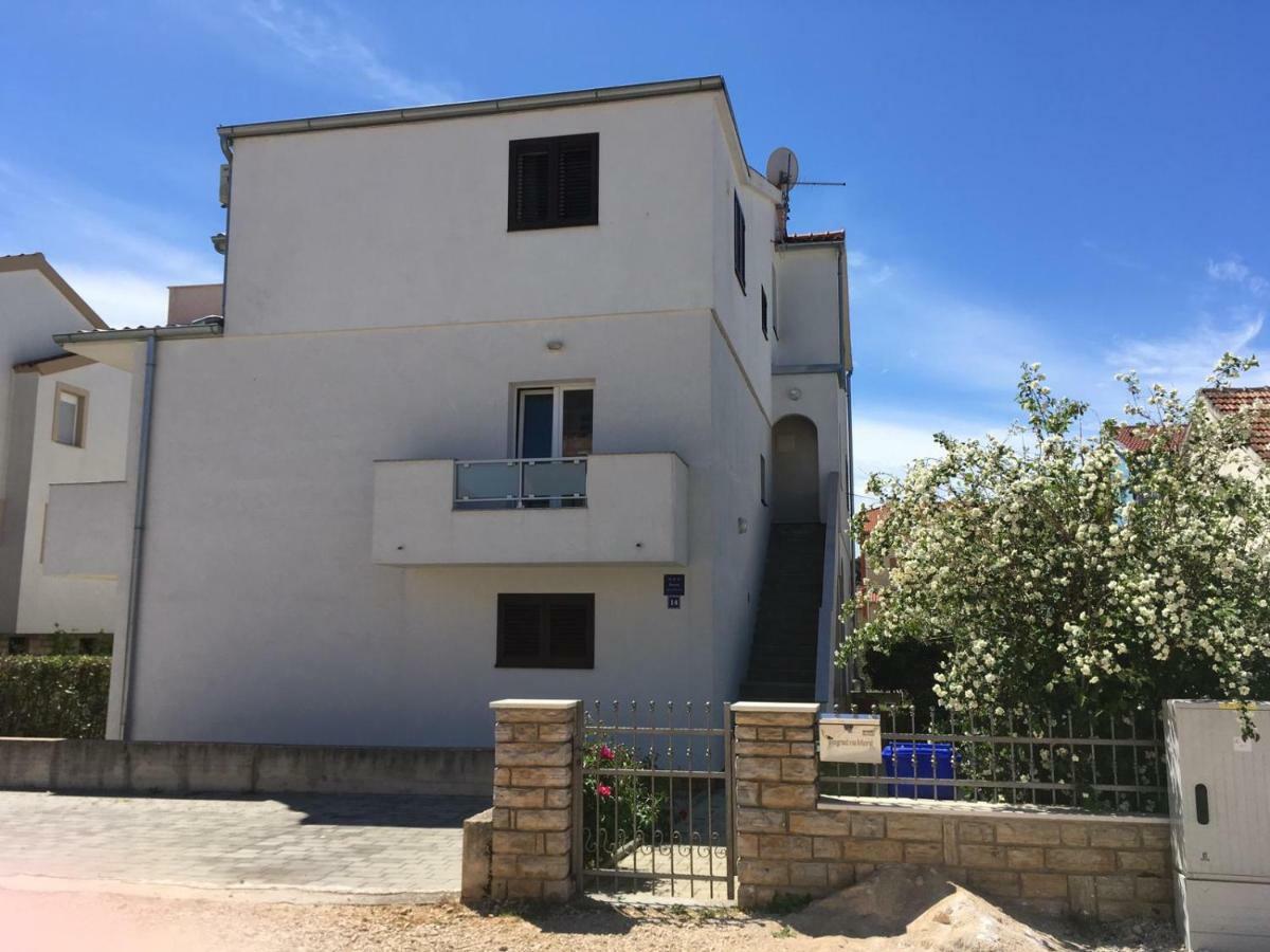 Apartment Urem Biograd Na Moru Eksteriør bilde