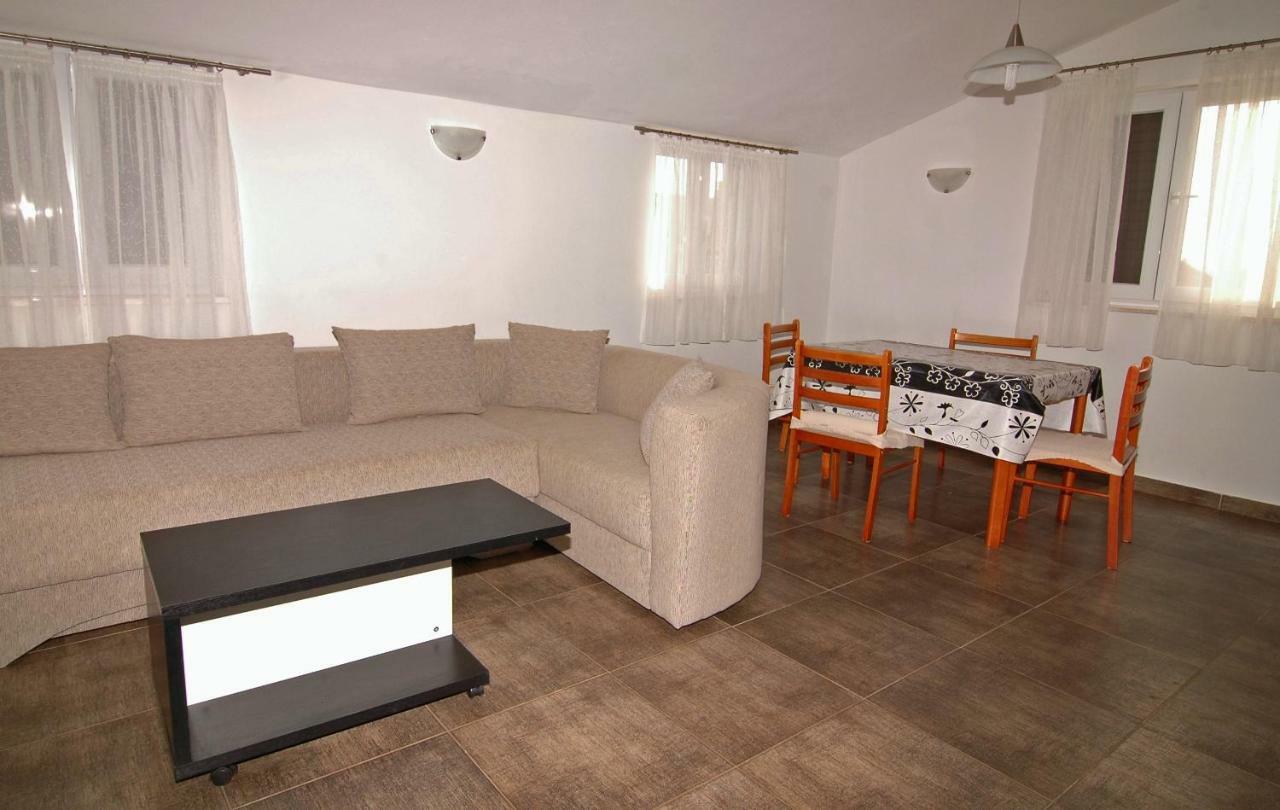 Apartment Urem Biograd Na Moru Eksteriør bilde