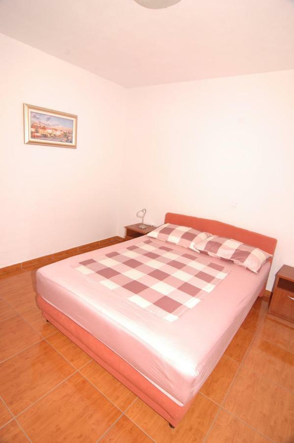 Apartment Urem Biograd Na Moru Eksteriør bilde